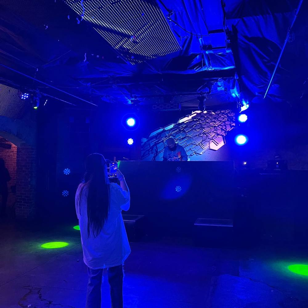 Meet your Posher, Sydney